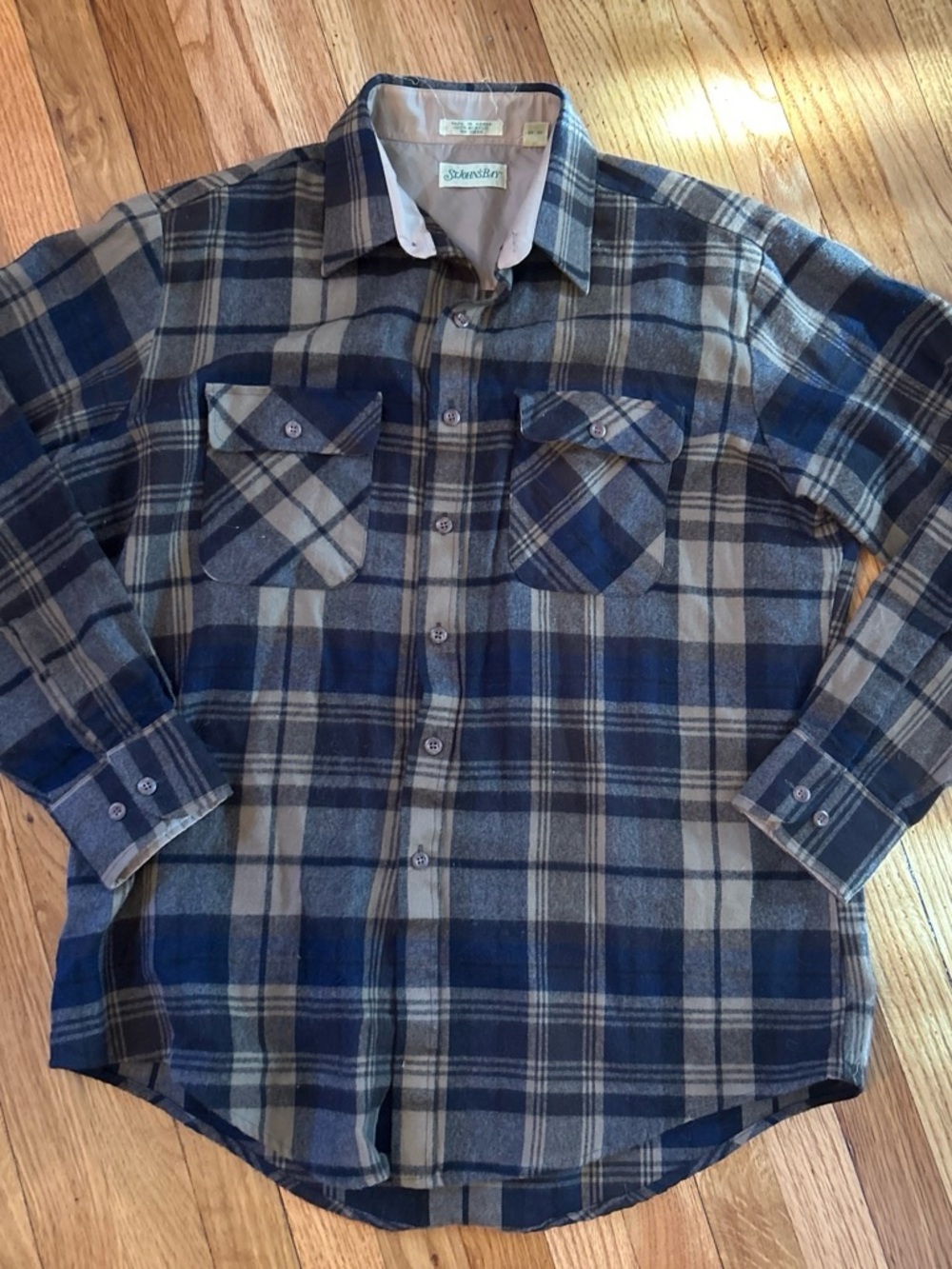 Vintage St. John's Bay Men's flannel